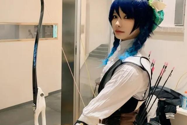 原神：这温迪该不会是社牛吧，校园内cosplay，真大型社死现场！