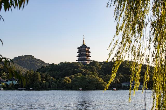 夏日清凉之旅：国内五大热门夏季度假胜地