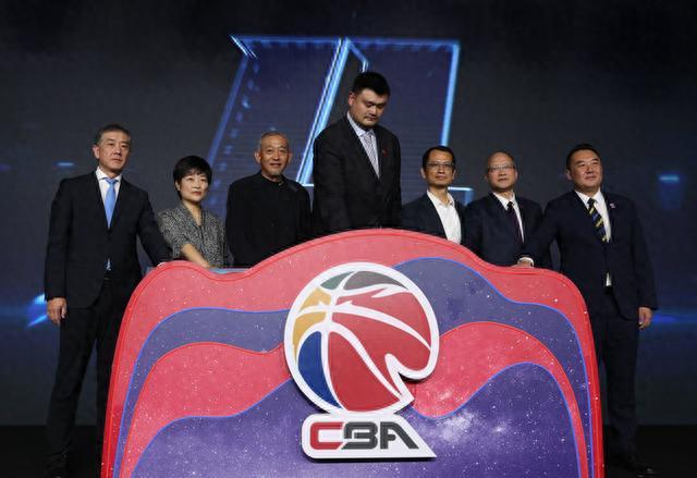 体坛周报十谏中国篮协：重塑中国篮球形象，CBA与FIBA接轨