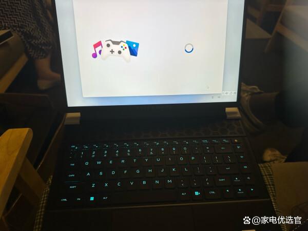 戴尔外星人笔记本x14R2综合测评：颜值出众 适合游戏办公